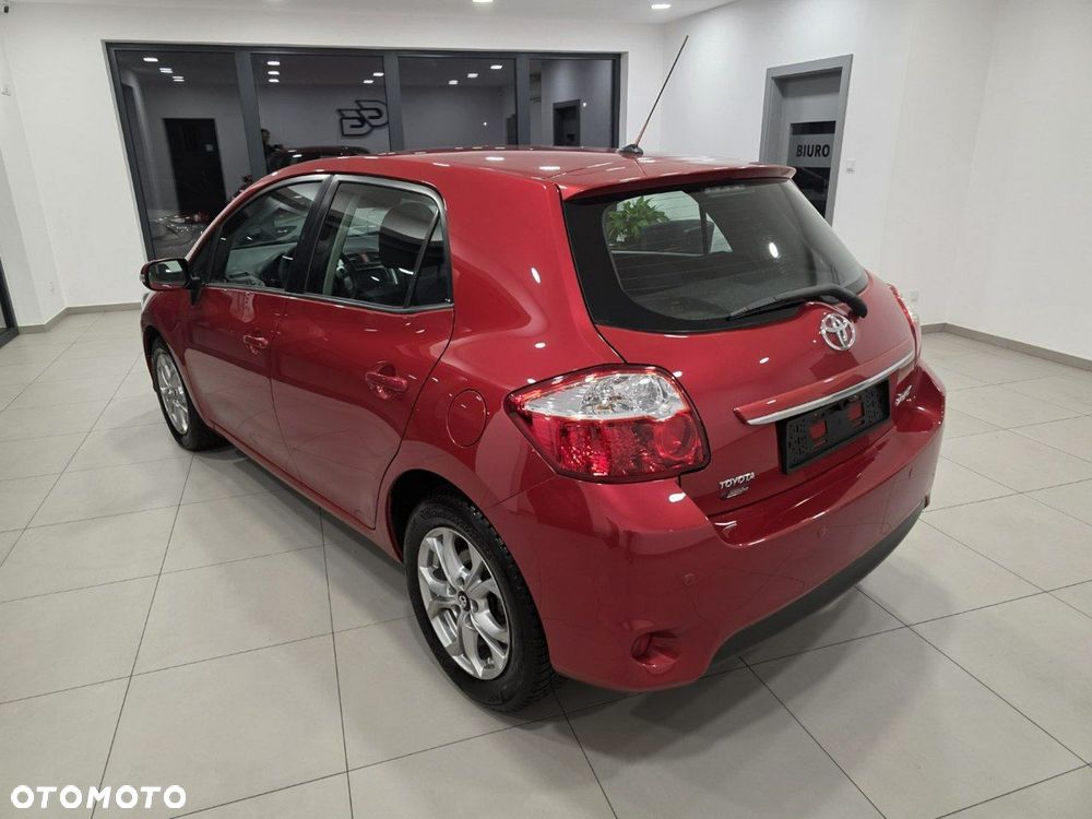 Toyota Auris 1.6 Luna - 3