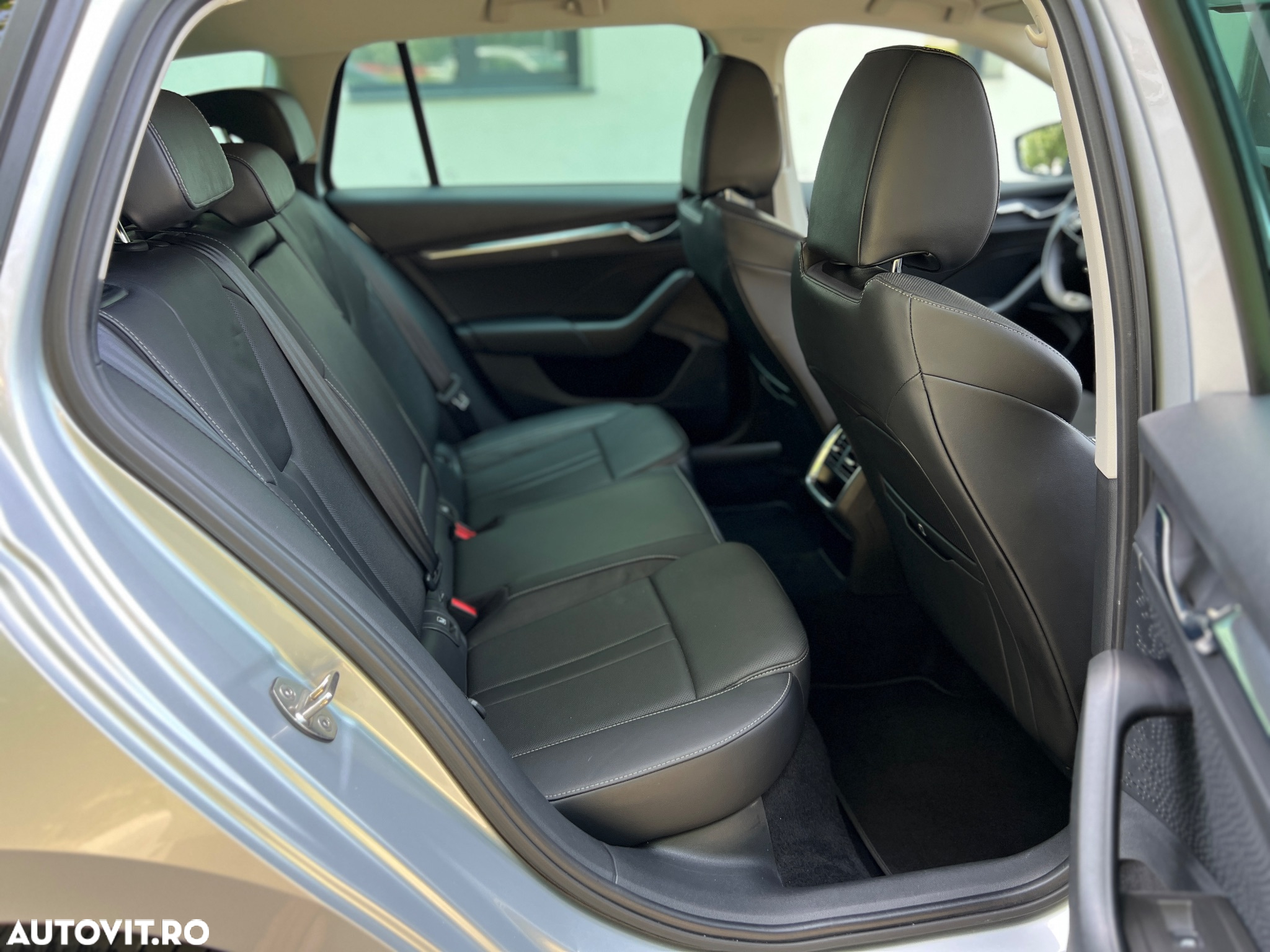 Skoda Octavia Combi 1.4 TSI iV DSG First Edition - 12
