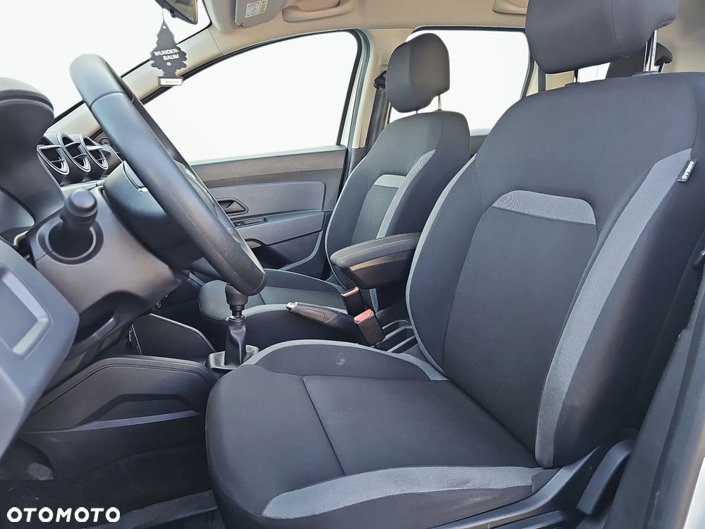 Dacia Duster 1.3 TCe FAP Essential - 12