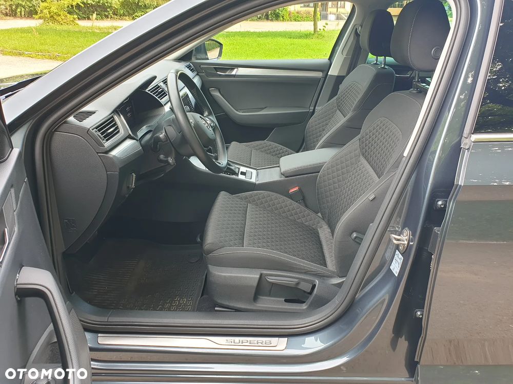 Skoda Superb 1.4 TSI Plug-In Hybrid Style DSG - 19