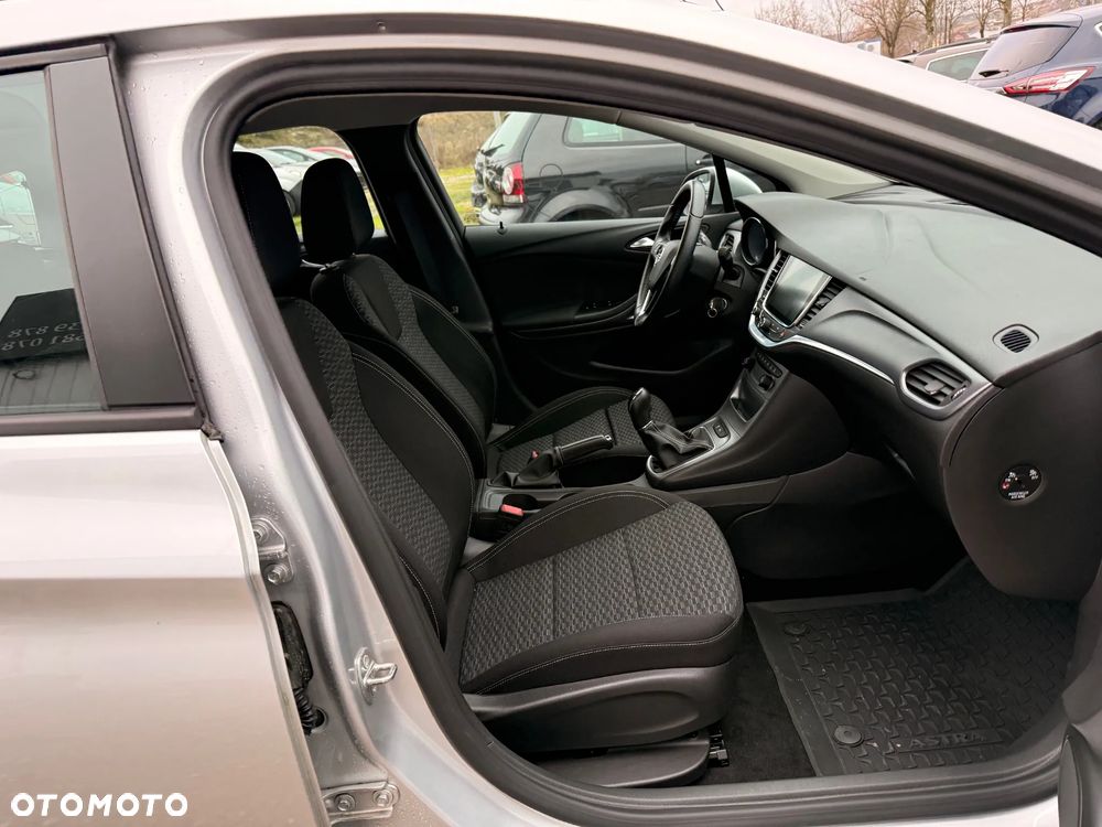 Opel Astra 1.6 CDTI Enjoy - 27
