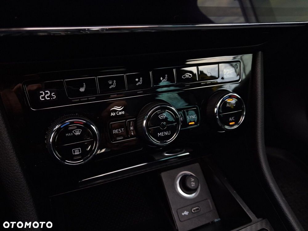 Skoda Superb 2.0 TDI SCR 4x4 Sportline DSG - 29