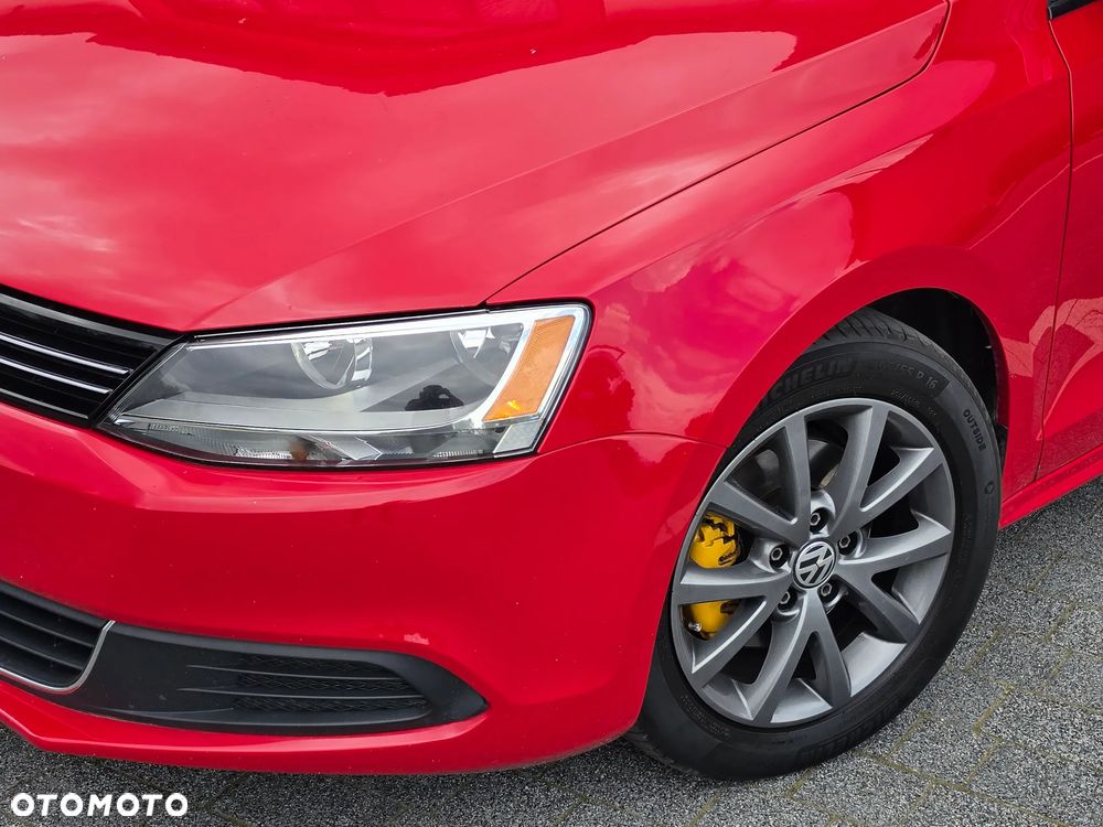 Volkswagen Jetta - 5