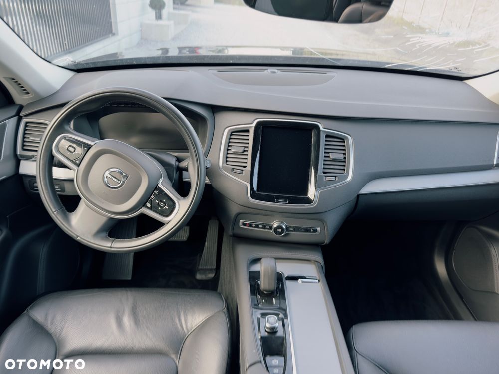 Volvo XC 90 D5 AWD Geartronic Momentum - 20