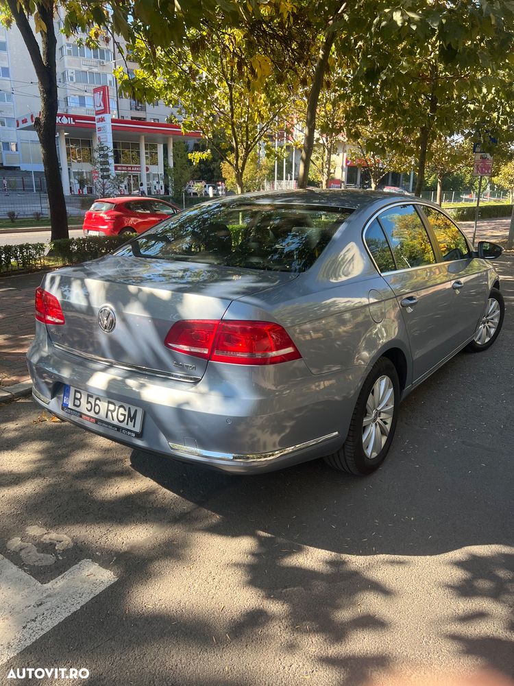 Volkswagen Passat - 19