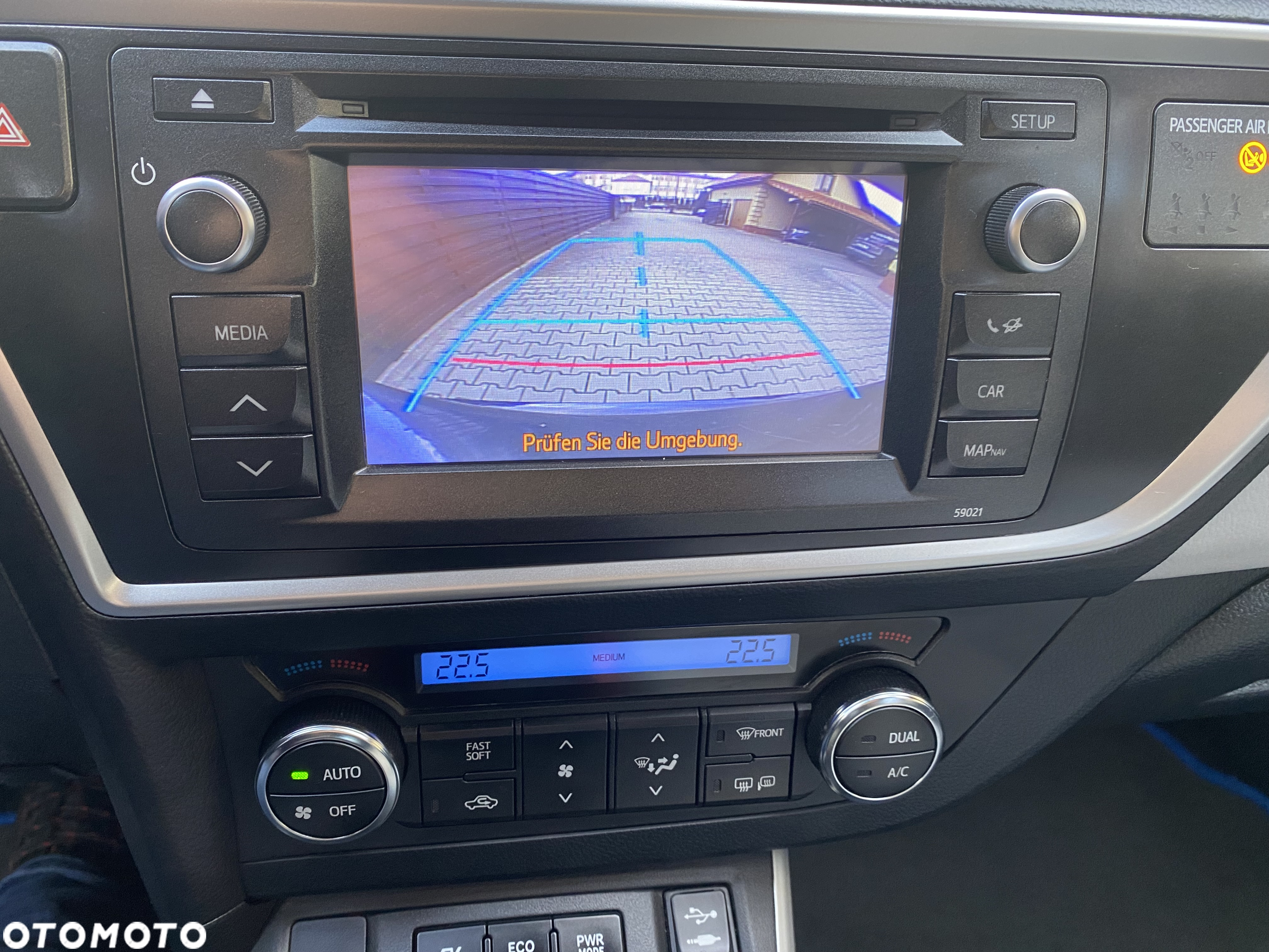 Toyota Auris 1.8 VVT-i Hybrid Automatik Executive - 12