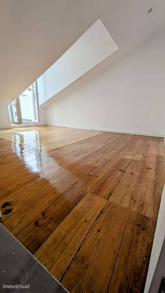 Apartamento T2 no vibrante bairro de Benfica - Grande imagem: 4/15
