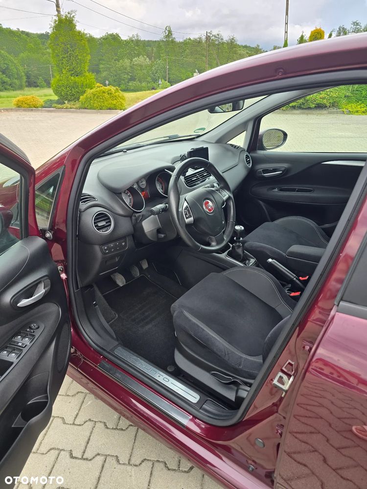 Fiat Punto 2012 - 17
