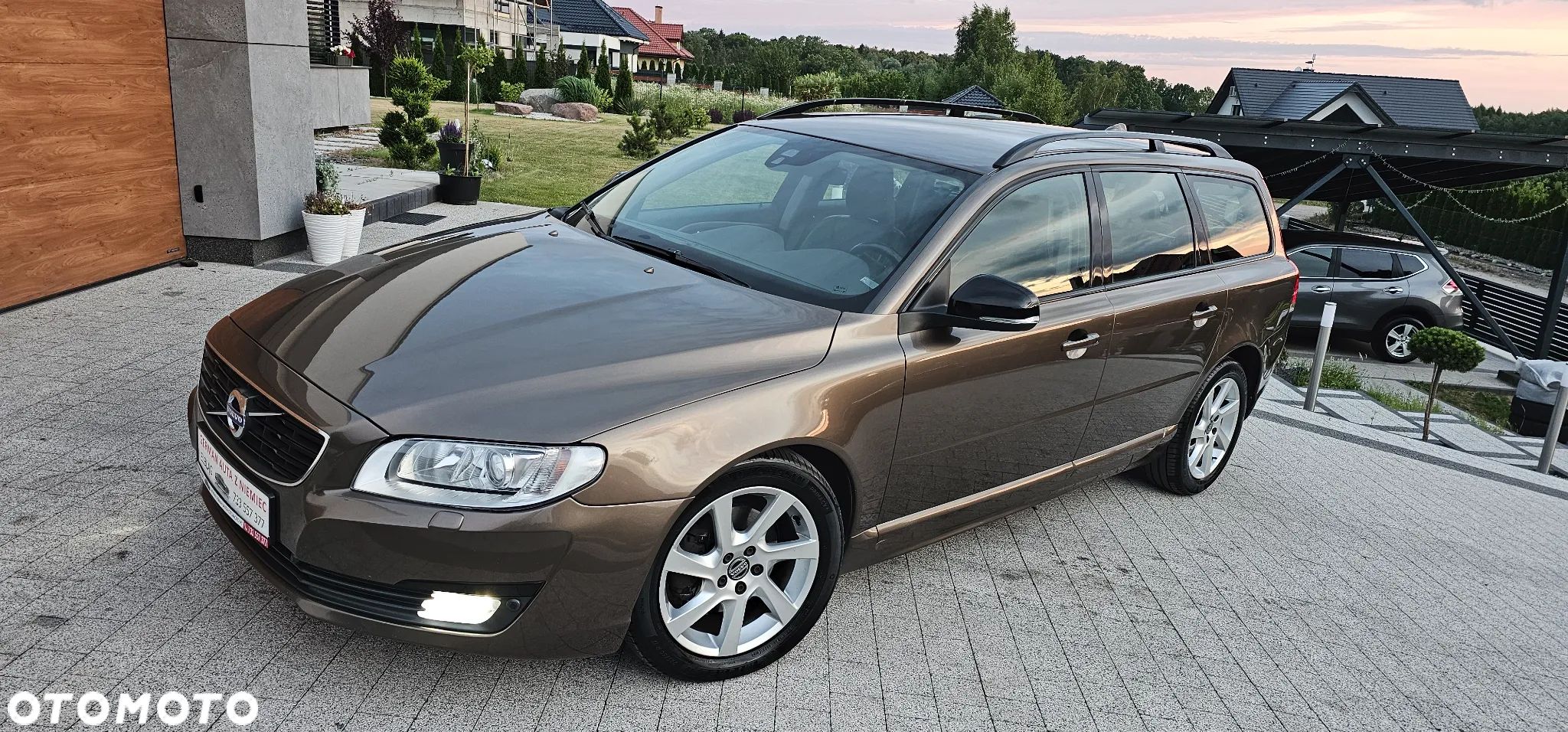 Volvo V70 D4 Geartronic Summum - 1
