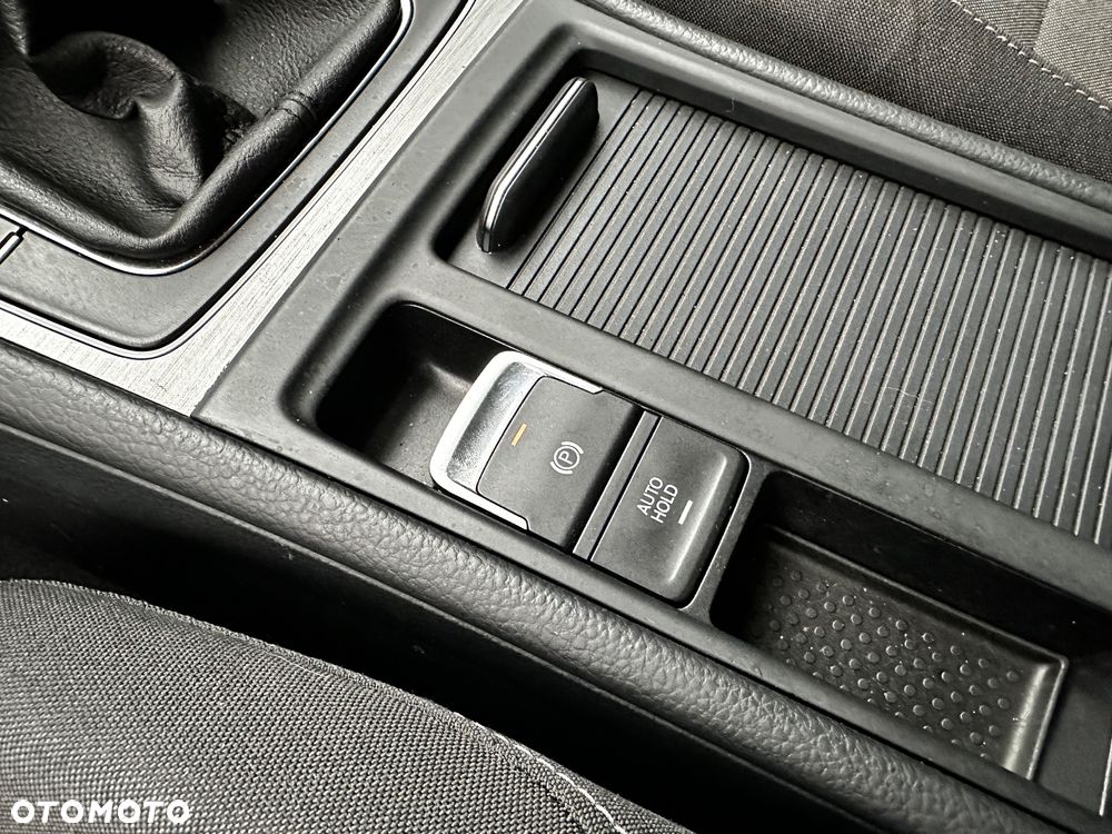 Volkswagen Golf Variant 2.0 TDI BlueMotion Technology Cup - 21