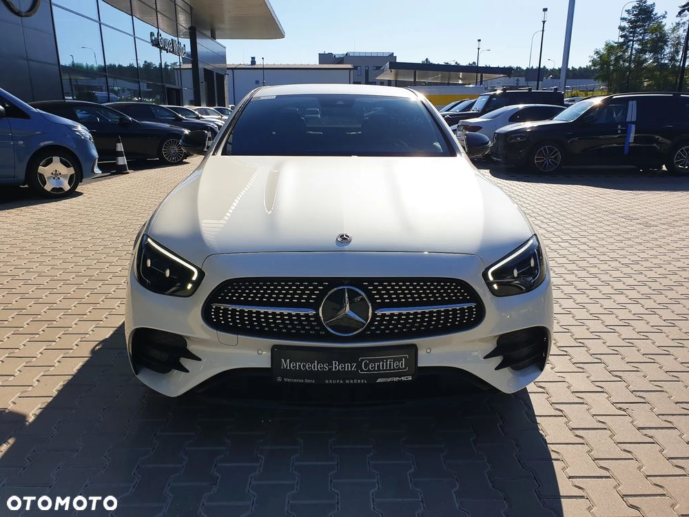 Mercedes-Benz Klasa E 300 d 4Matic 9G-TRONIC AMG Line - 2