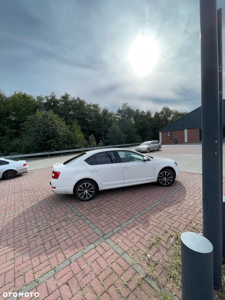Skoda Octavia 1.6 TDI DPF DSG Sport Edition - 15