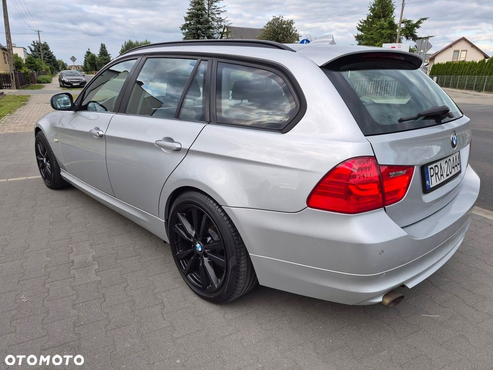 BMW Seria 3 318d - 3