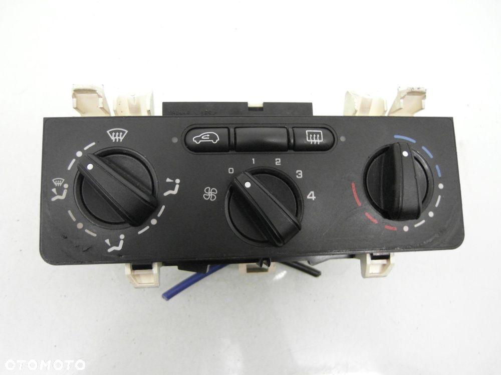 PANEL NAWIEWU Z AC CITROEN C3 I F664478N - 1
