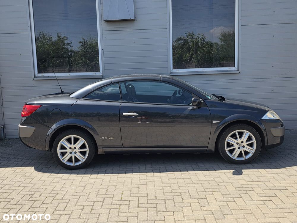 Renault Megane 2.0 16V Privilege - 9