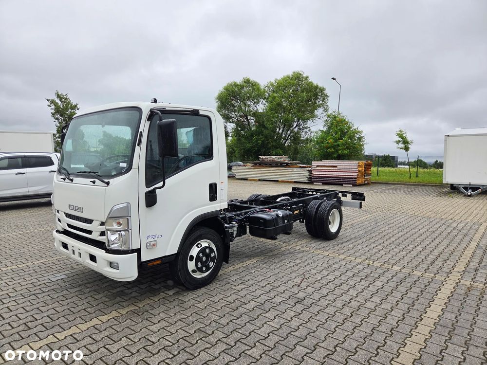 Isuzu P 75 H - 3