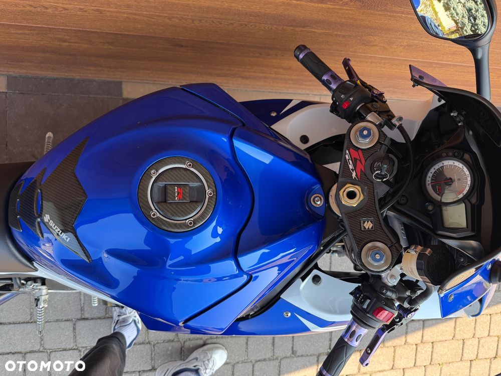 Suzuki GSX-R - 8