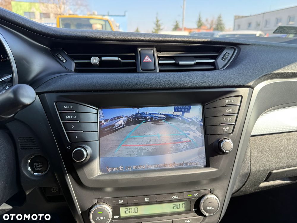 Toyota Avensis 1.8 Prestige MS - 20