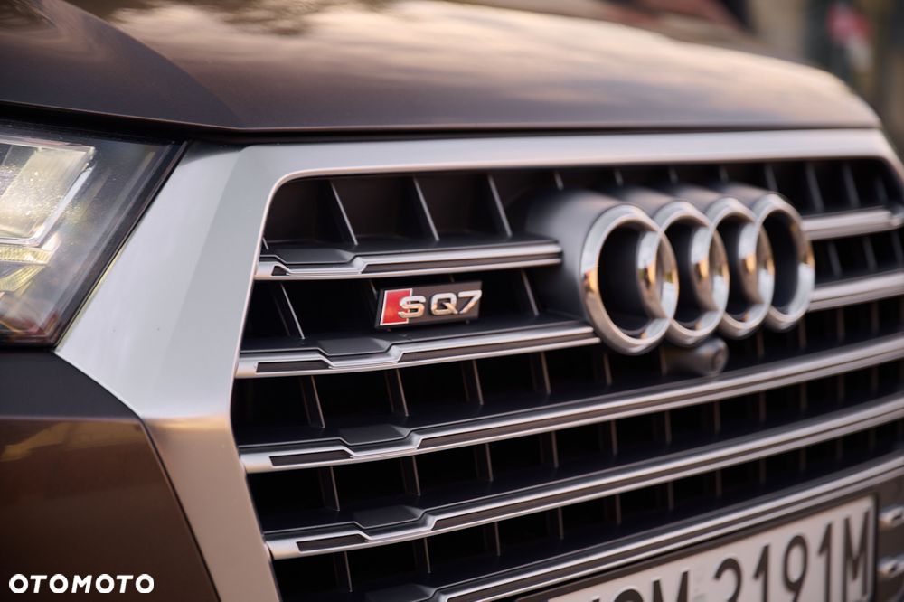 Audi SQ7 - 40