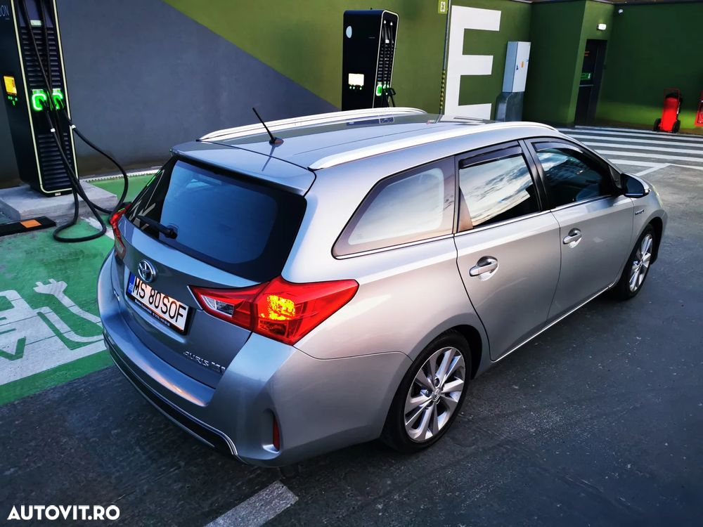 Toyota Auris 1.8 L VVT-i Luna - 11