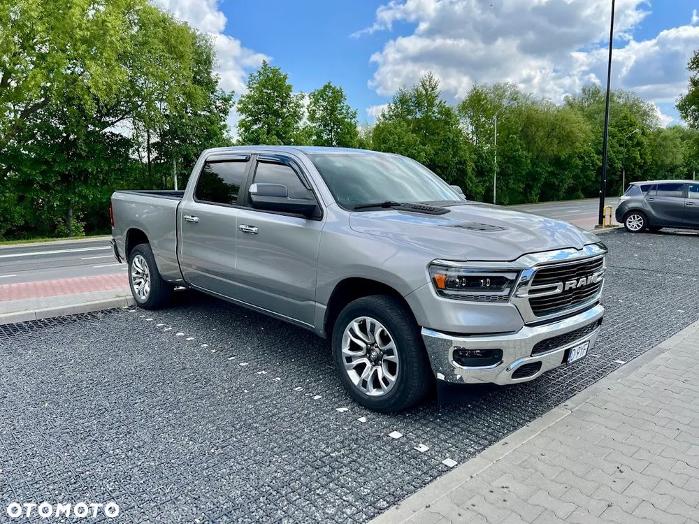RAM 1500 Crew Cab Shortbed Bighorn - 2