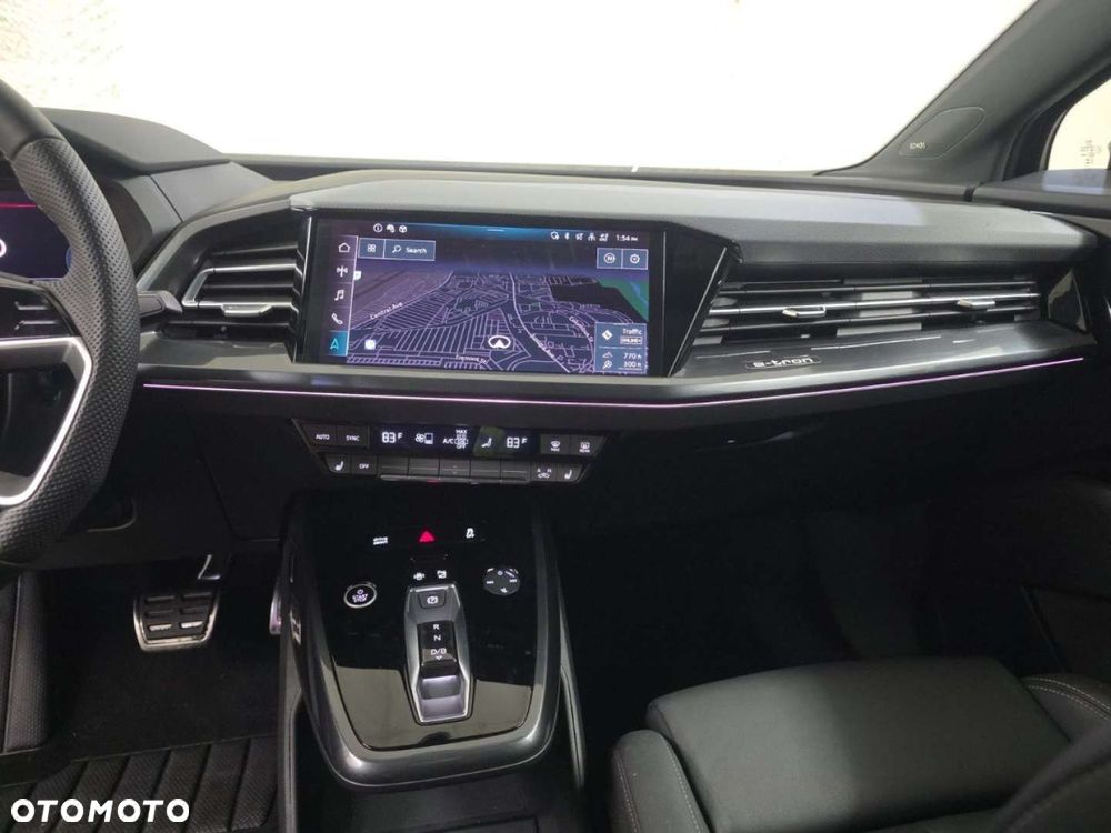 Audi Q4 e-tron - 15