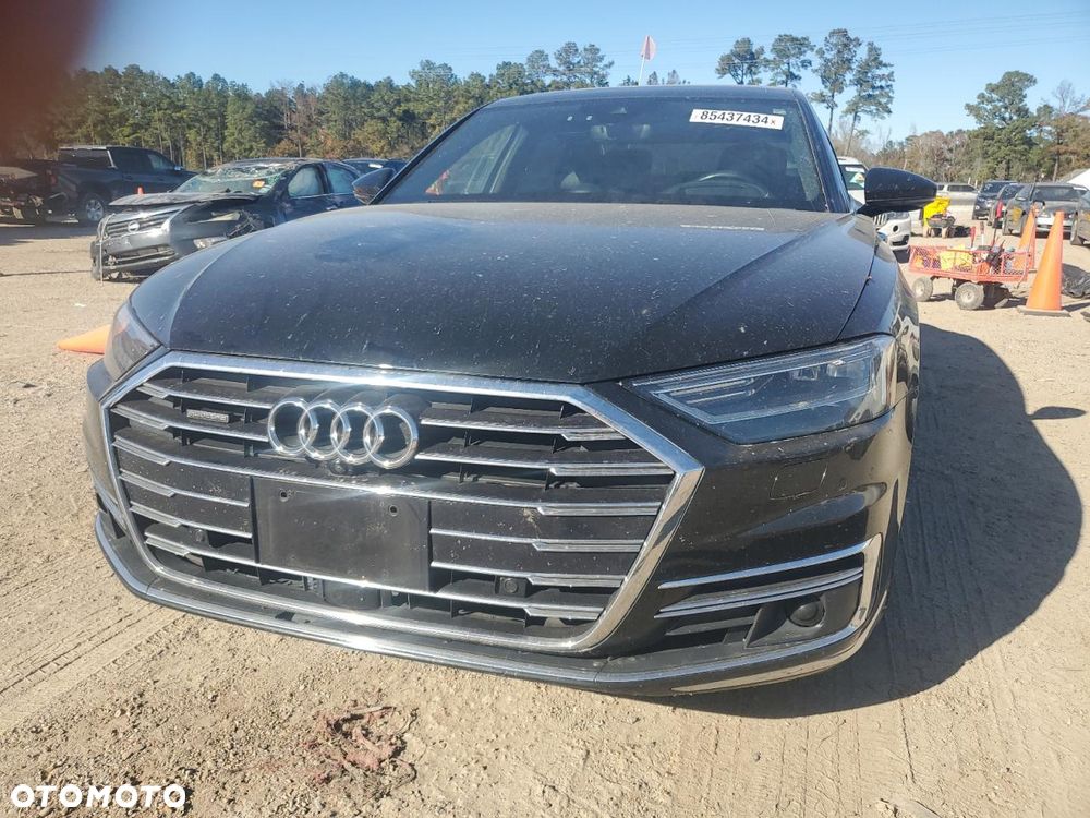Audi A8 - 6