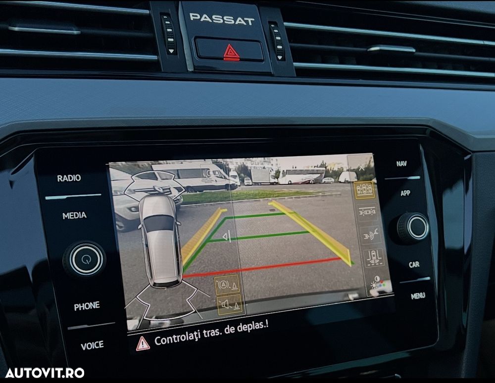 Volkswagen Passat 2.0 TDI SCR DSG Business - 8