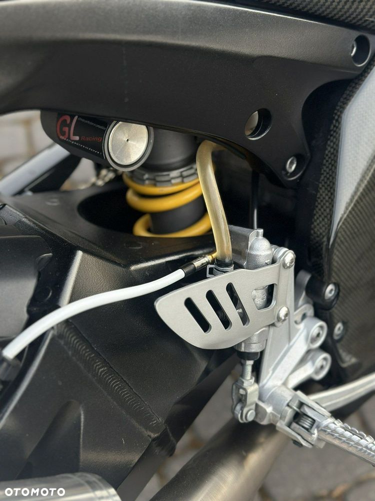 Suzuki GSX-R - 31