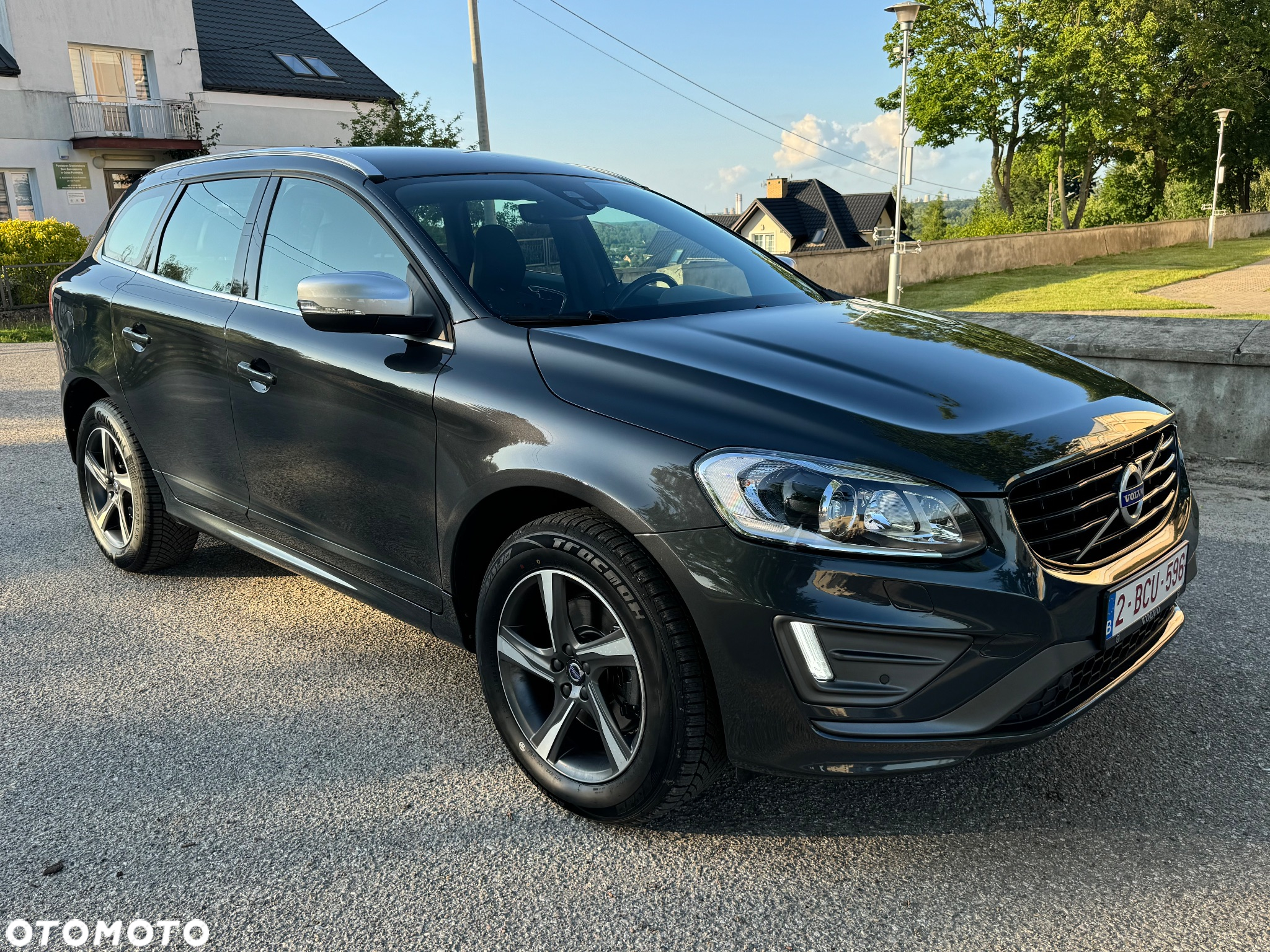 Volvo XC 60 D3 Drive-E R-Design Momentum - 3