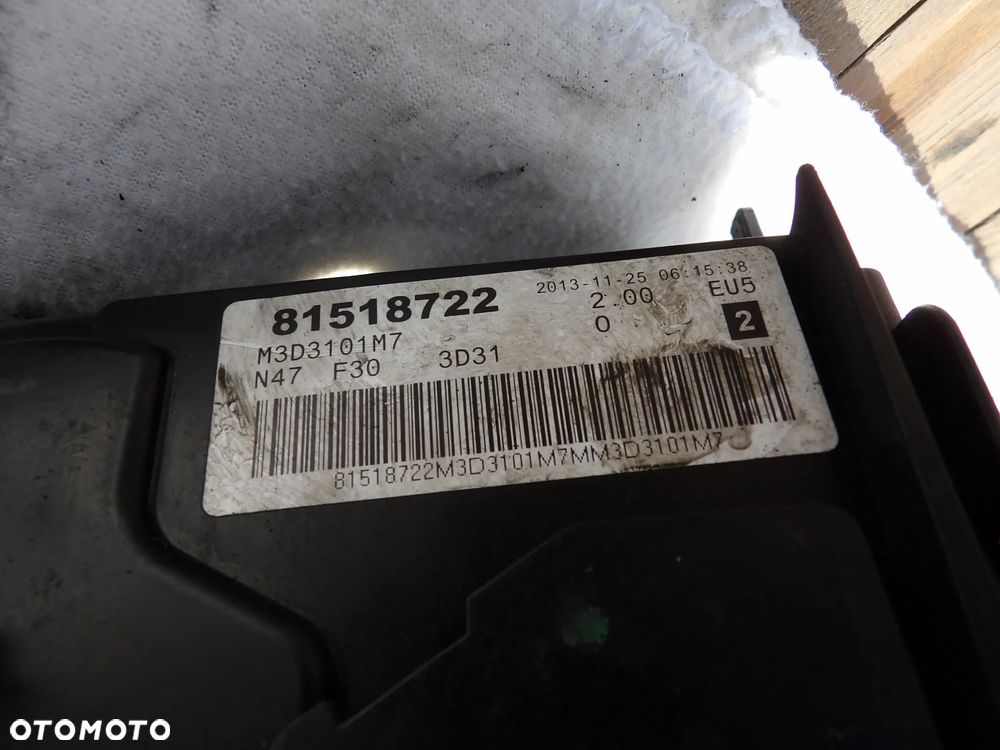 BMW - SERIA F , N47 , D20D - POKRYWA ZAWORÓW - 8151872 - 2