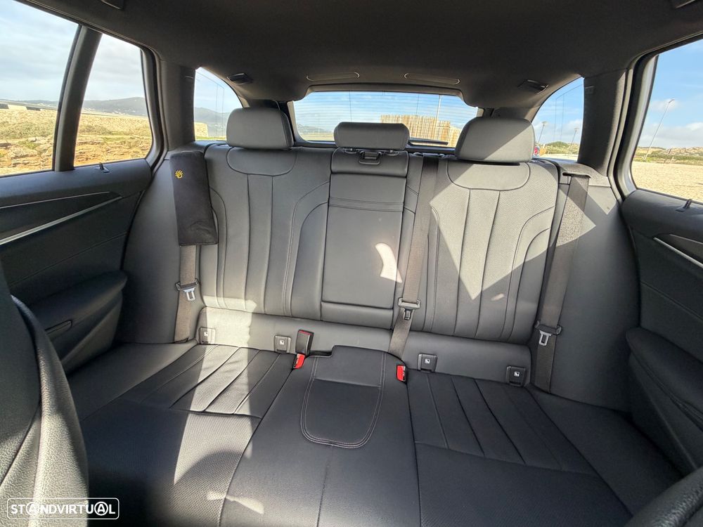 BMW 530 e Pack Desportivo M - 6