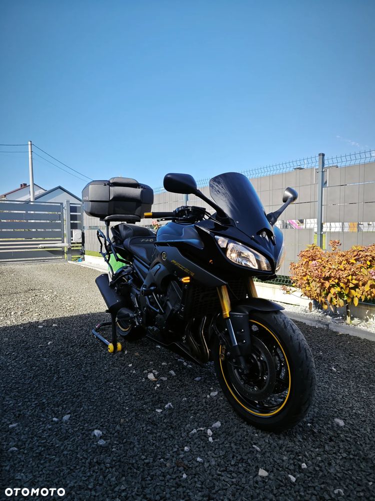 Yamaha FZ8 - 3