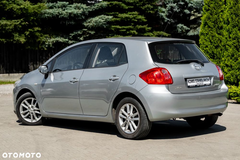 Toyota Auris 1.33 VVT-i Terra - 12