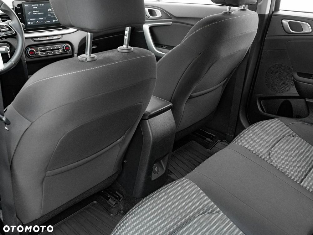Kia Ceed - 22