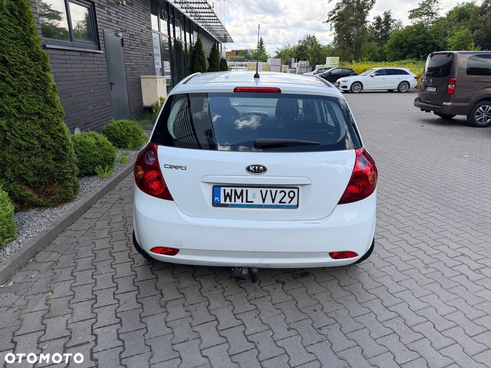 Kia Ceed 1.4 Comfort - 6