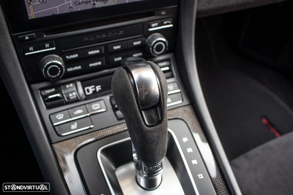 Porsche 911 (991) Carrera GTS PDK - 33