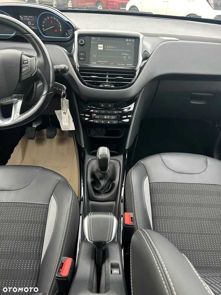 Peugeot 2008 BlueHDi 100 STOP & START Allure - 13