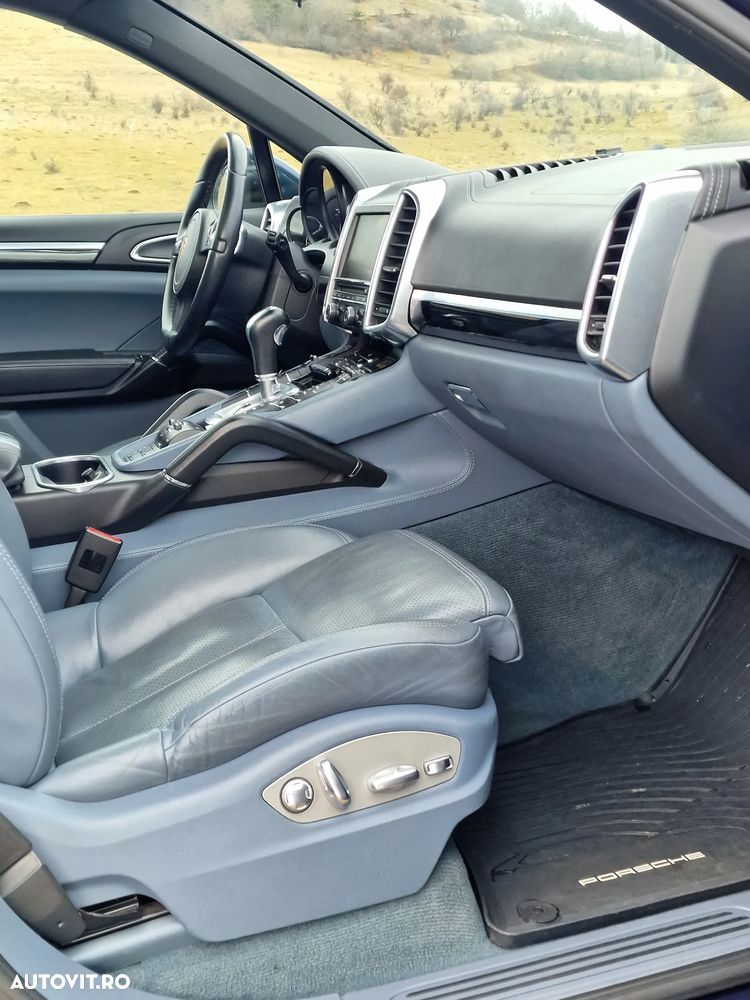 Porsche Cayenne 3.0TD TipTronic - 4