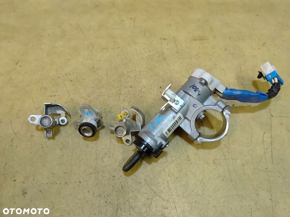 HYUNDAI I10 I STACYJKA KLUCZYK WKŁADKA 07-13 - 4