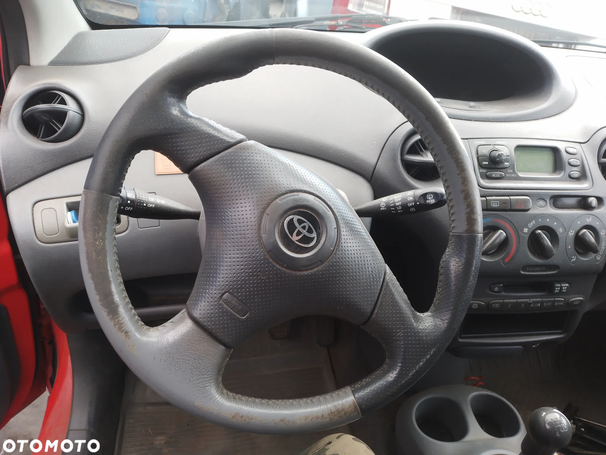 TOYOTA YARIS I 99-03 1SZFE 1.0 16V MASKA 3P0 - 16