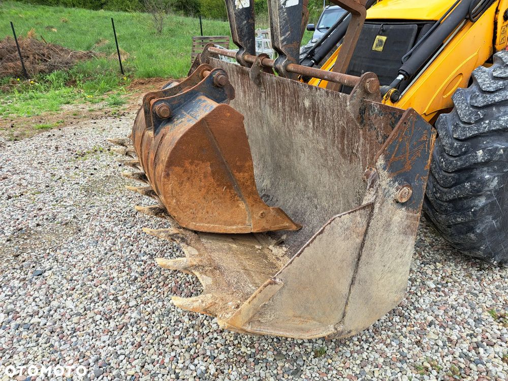 JCB 4CX - 9