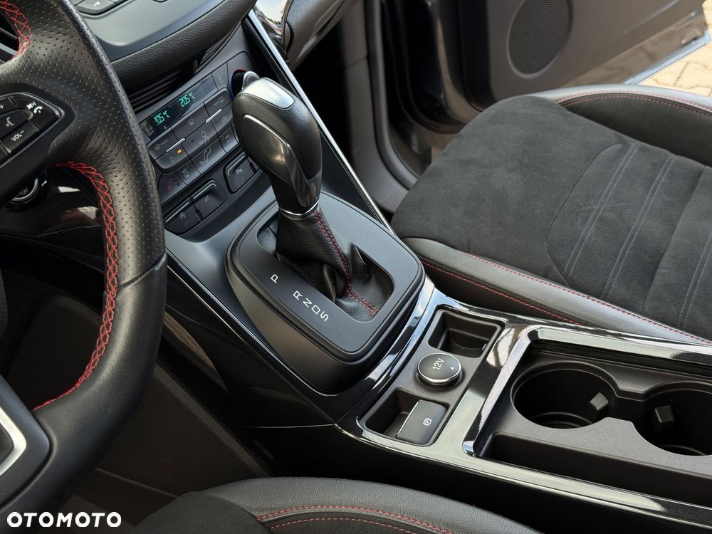 Ford Kuga 2.0 EcoBlue ST-LINE - 16