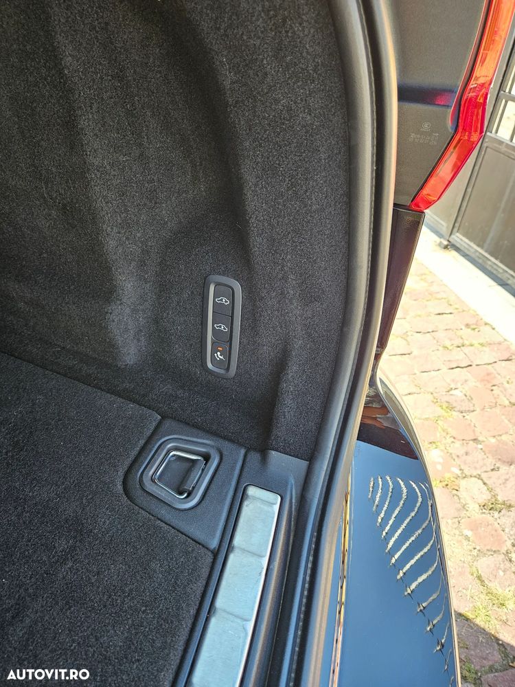 Volvo XC 60 D4 R-Design - 15