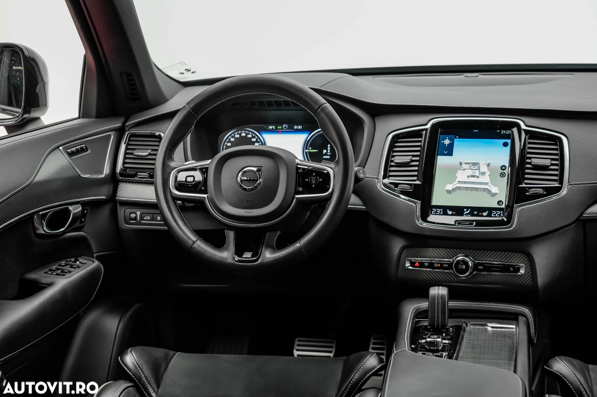 Volvo XC 90 AWD T8 Twin Engine Geartronic RDesign - 14