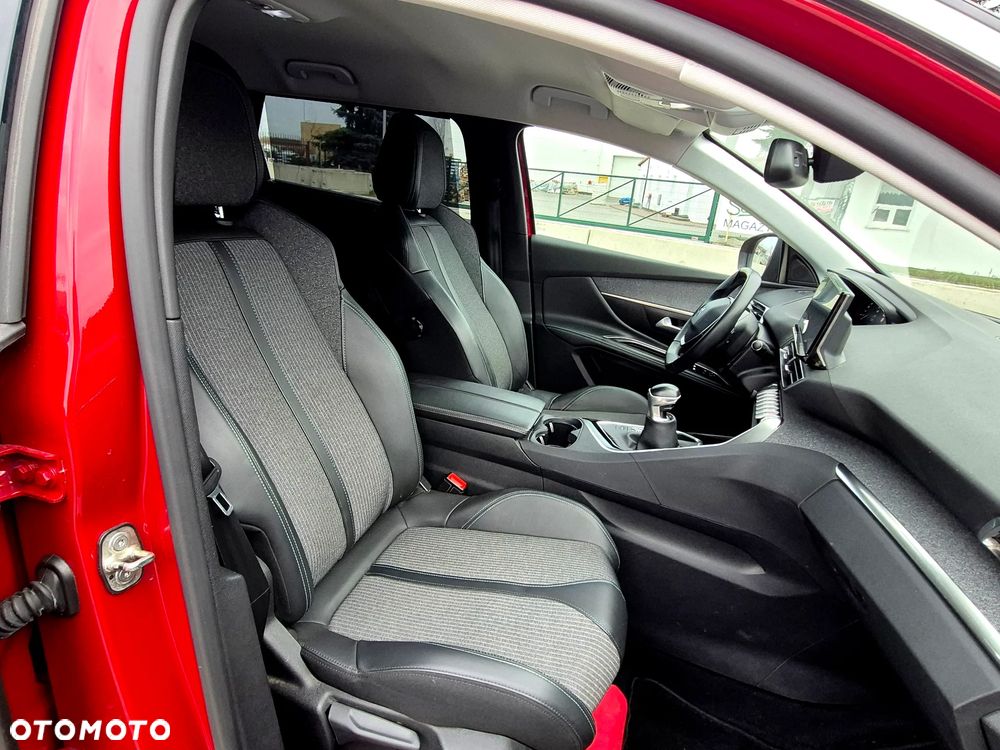 Peugeot 5008 - 11