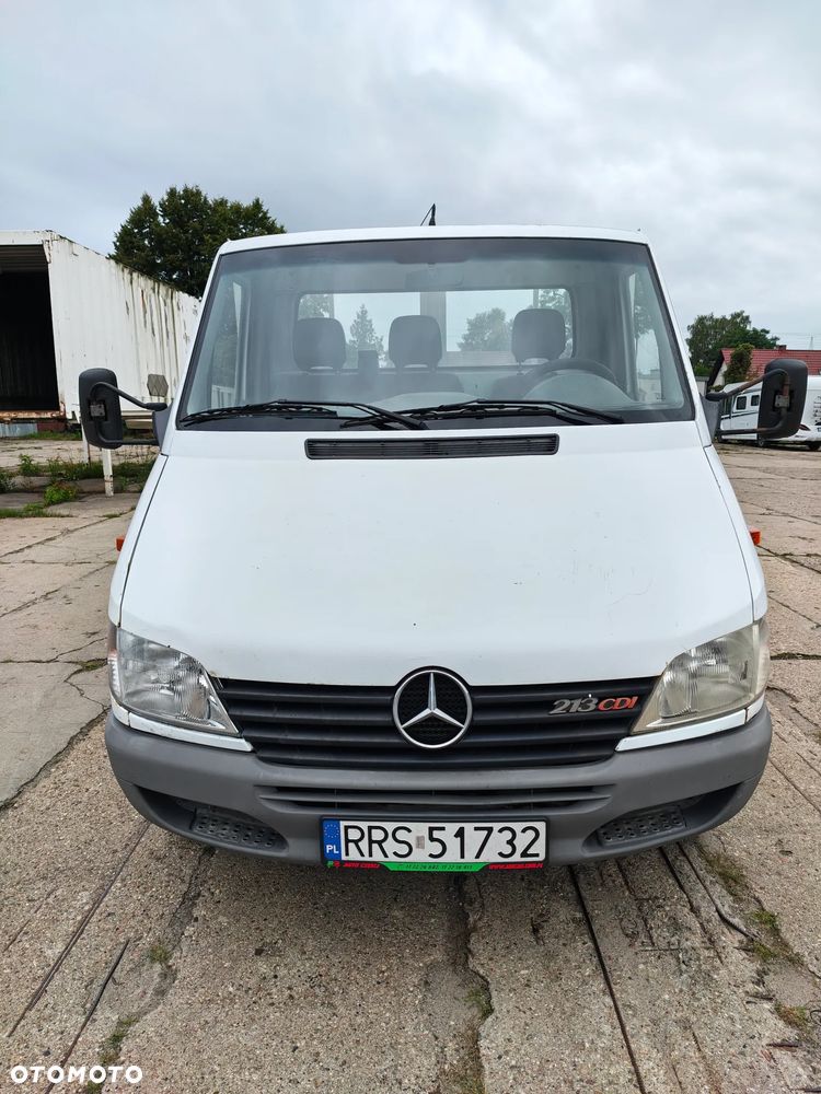 Mercedes-Benz Sprinter - 2