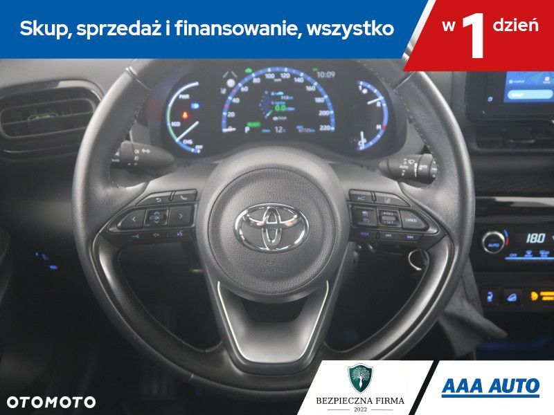 Toyota Yaris Cross - 18