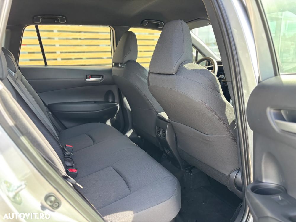Toyota Corolla Cross - 9