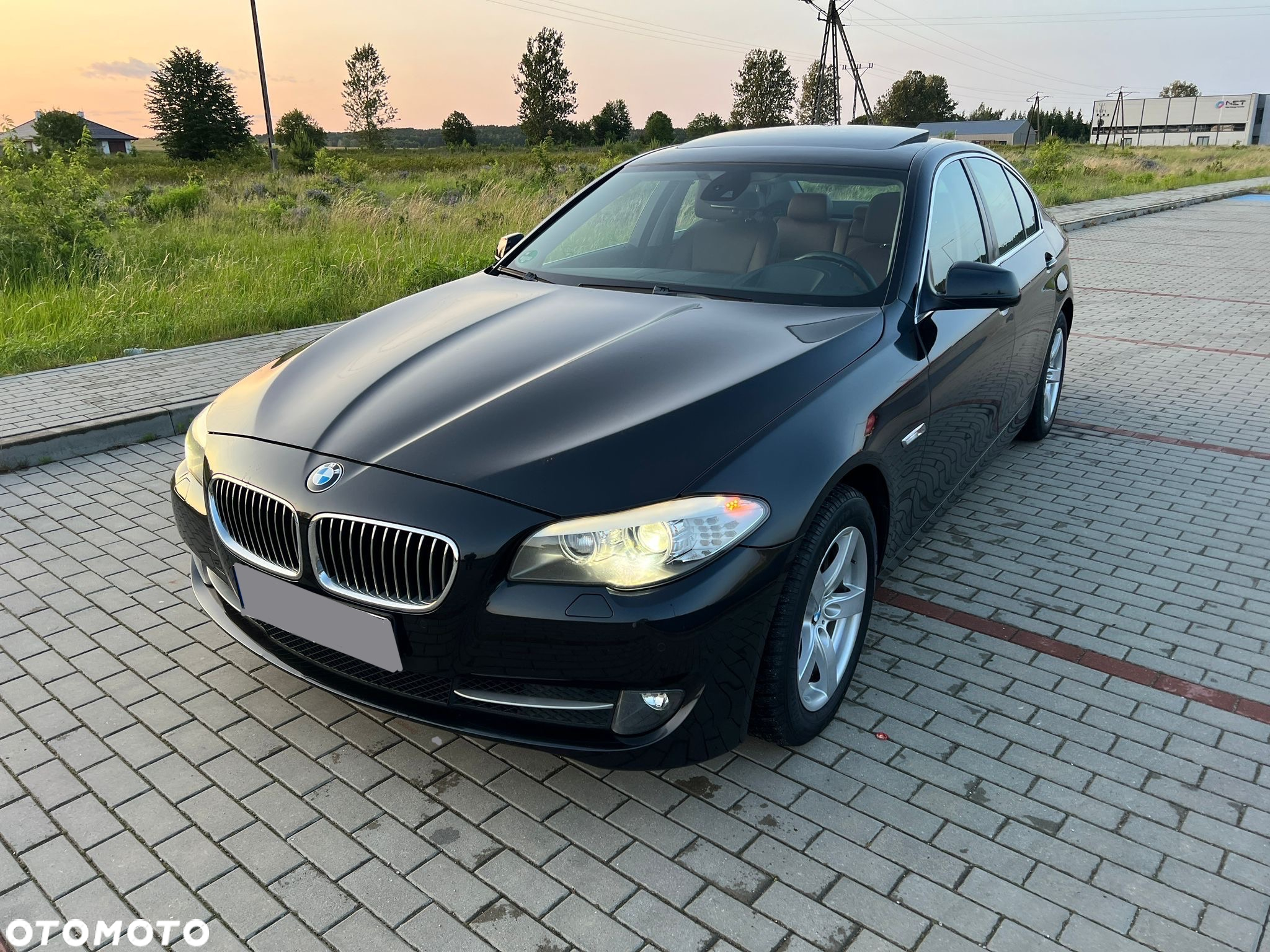 BMW Seria 5 - 32